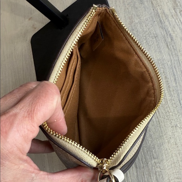 Coach Beige and Cream Wristlet - Picture 7 of 9